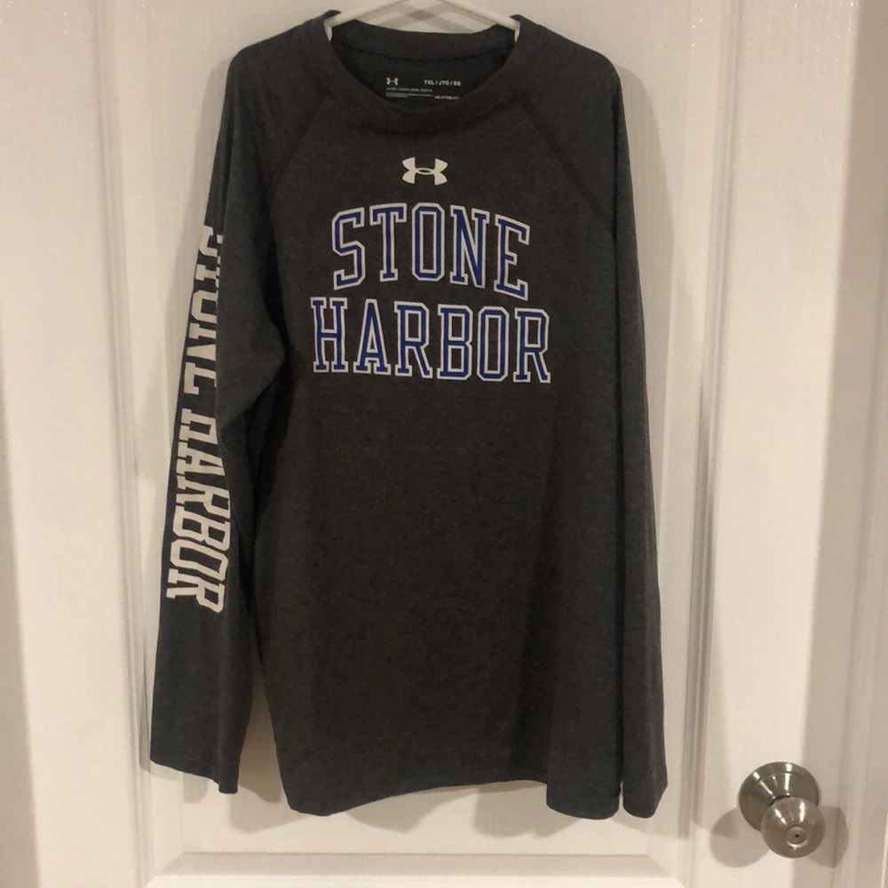 Boys Youth XL Under Armour Stone Harbor long sleeved shirt